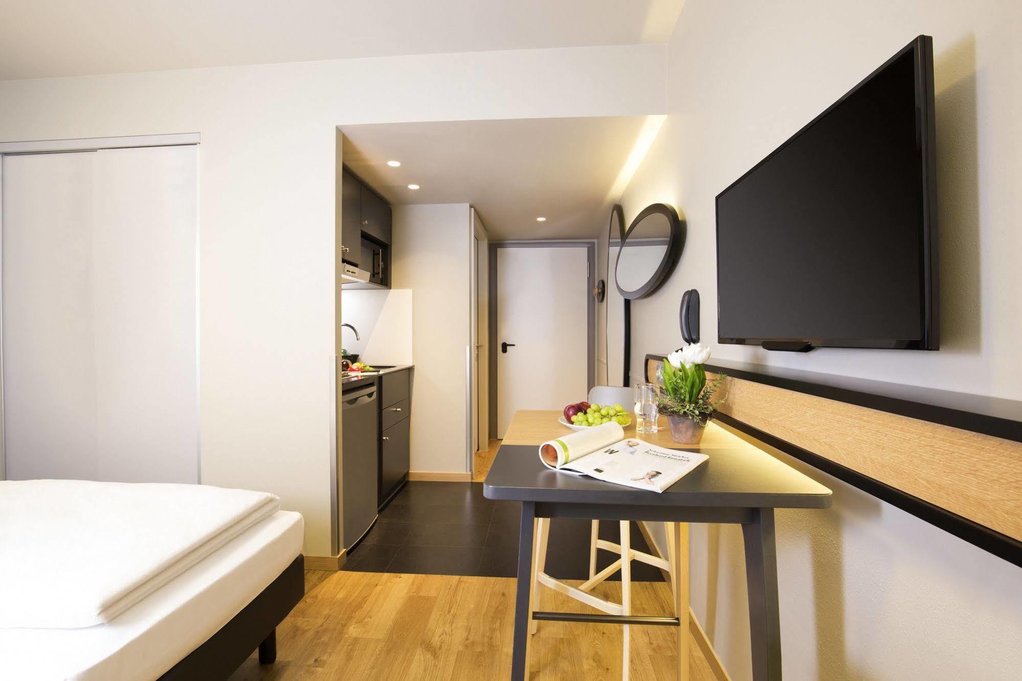 Adagio Access Olympiapark Aparthotel 3*